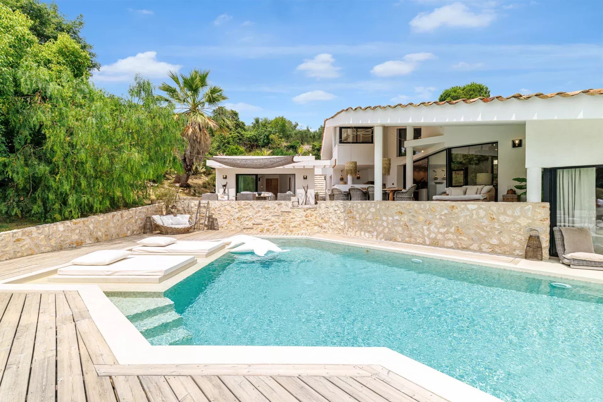 Appartement à vendre, 257m², Le Rouret