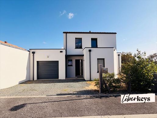 Maison 6 pièces 121 m² · à La Roche-sur-Yon · 121 m² · 379 500 €