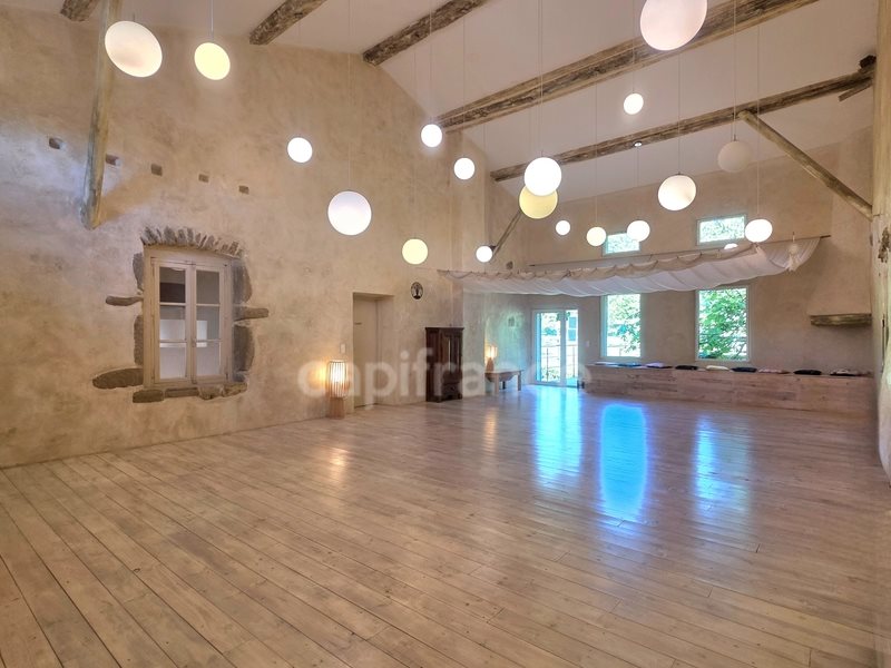 Maison à vendre, 870m², Eurre