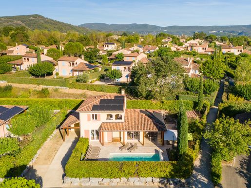 Maison 8 pièces 127 m² · à Vallon-Pont-d'Arc · 127 m² · 440 000 €