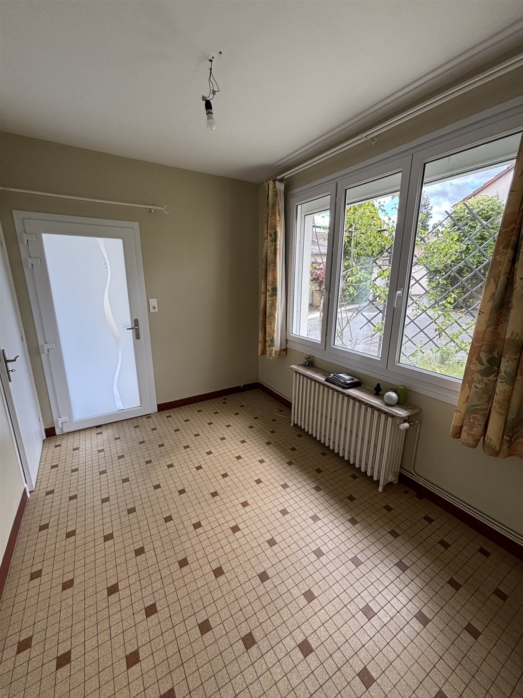 Maison à vendre, 300m², Gueugnon