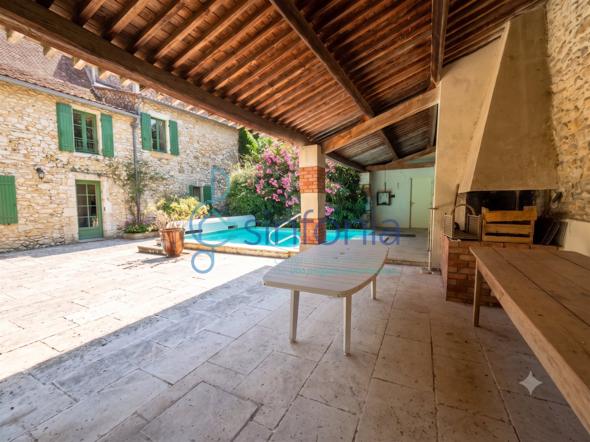 Maison à vendre, 294m², Saint-Geniès-de-Malgoirès