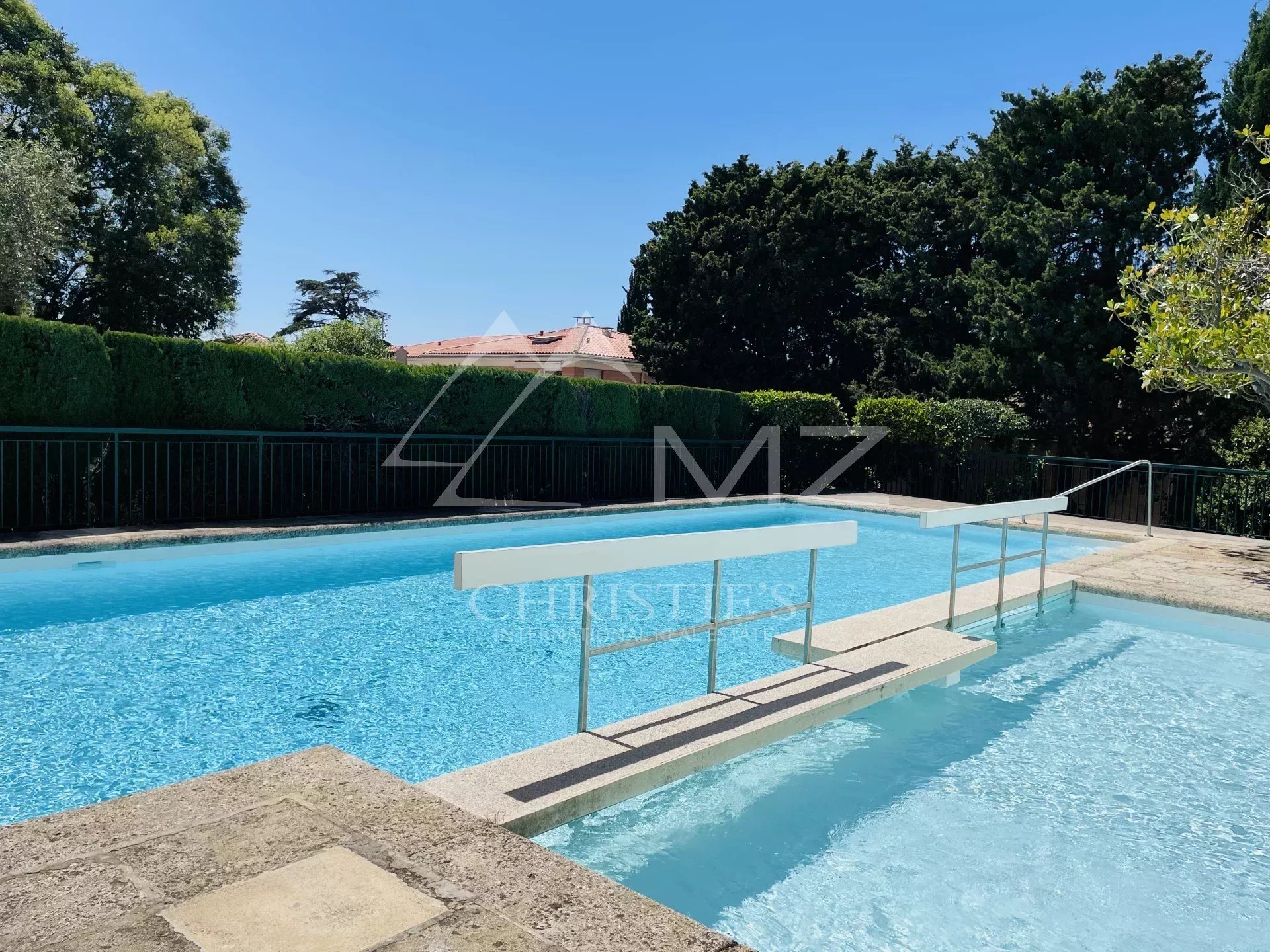 2-bed apartment, 90 m²