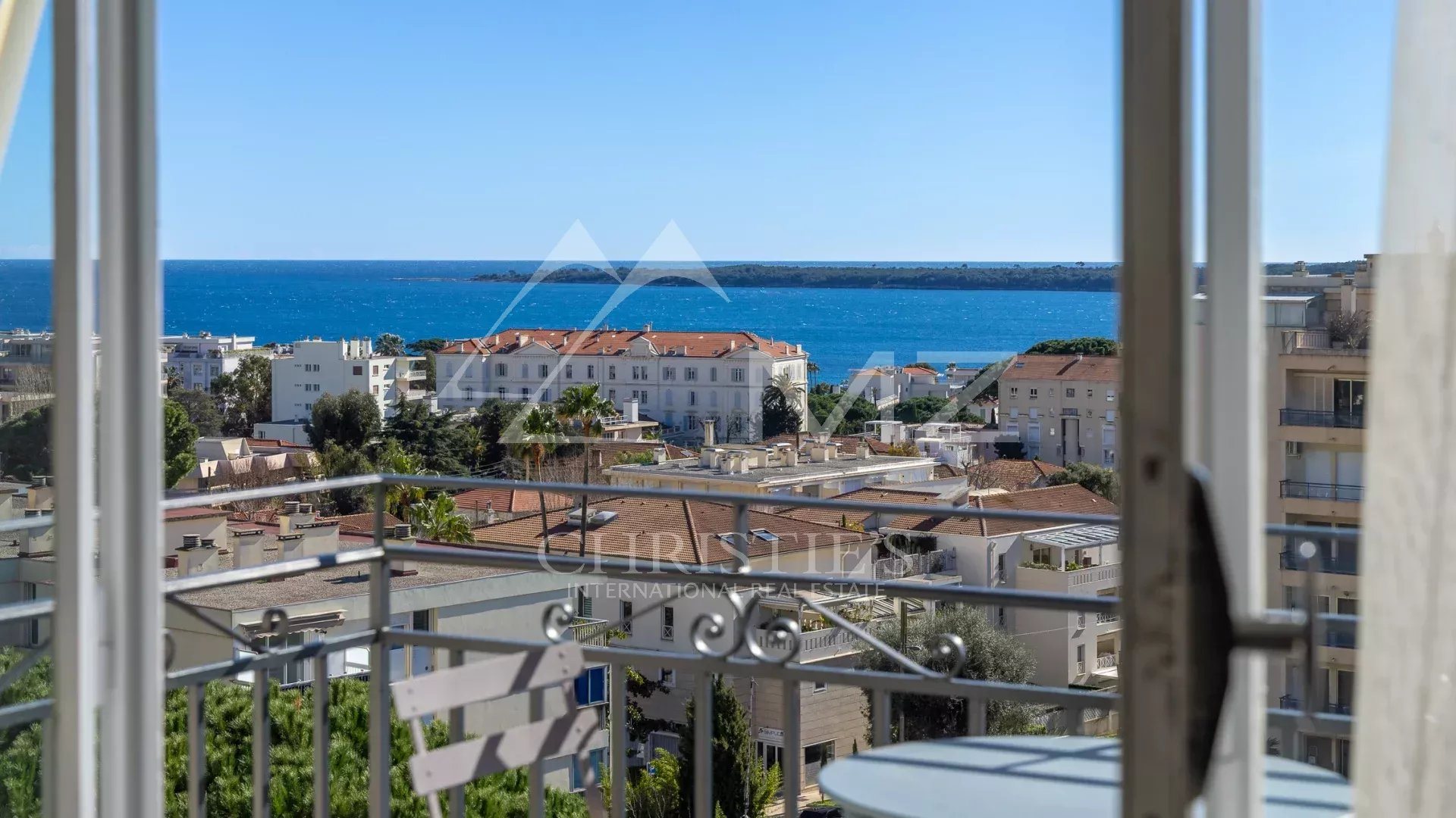 2-bed apartment, 102 m²