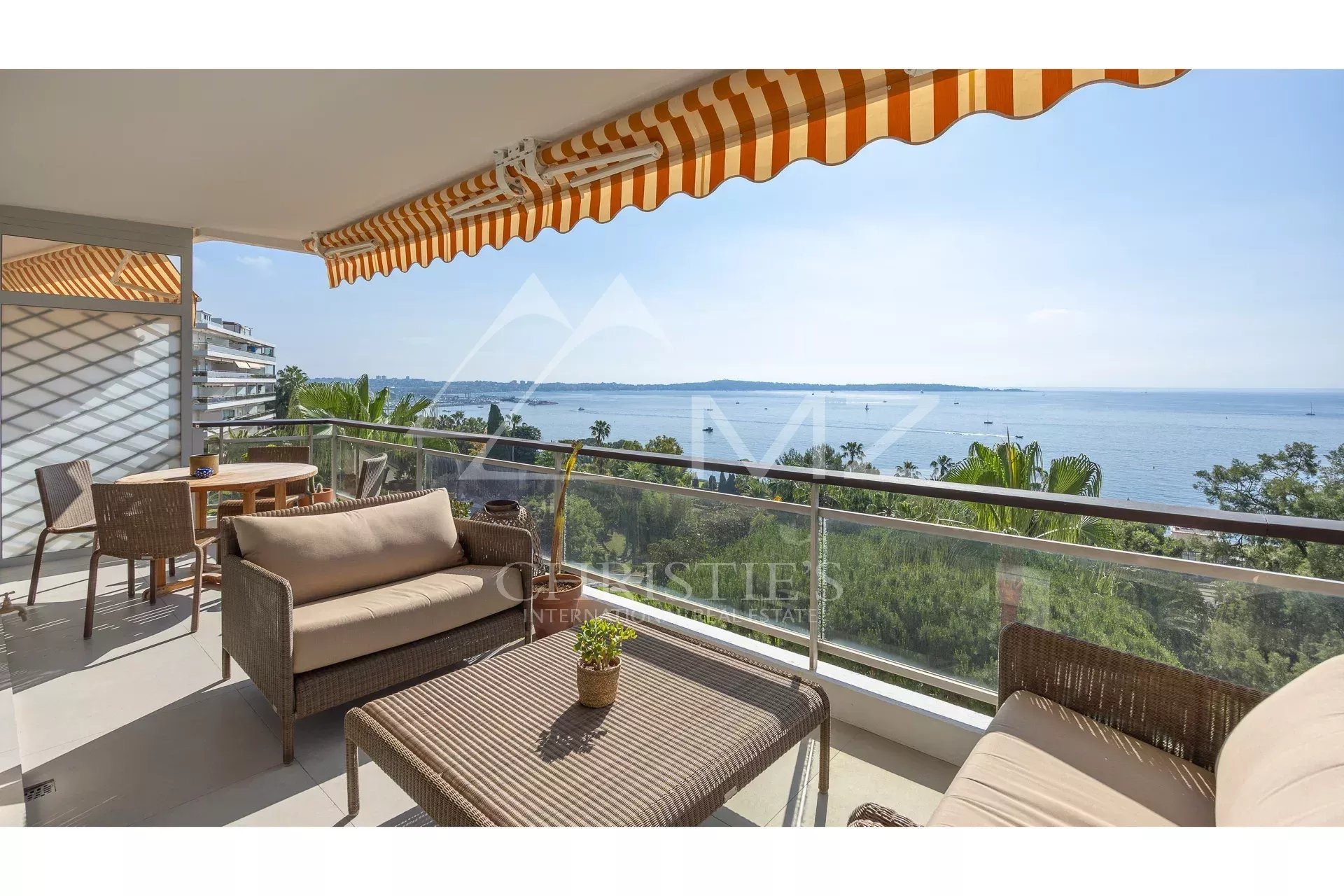 2-bed apartment, 96 m²
