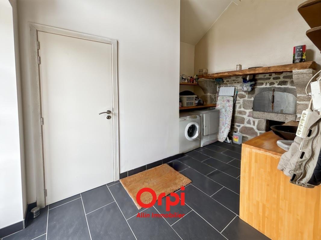 Maison à vendre, 180m², Saint-Pardoux-les-Cards