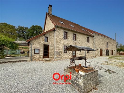 Maison 3 pièces 180 m² · à Saint-Pardoux-les-Cards · 180 m² · 214 000 €
