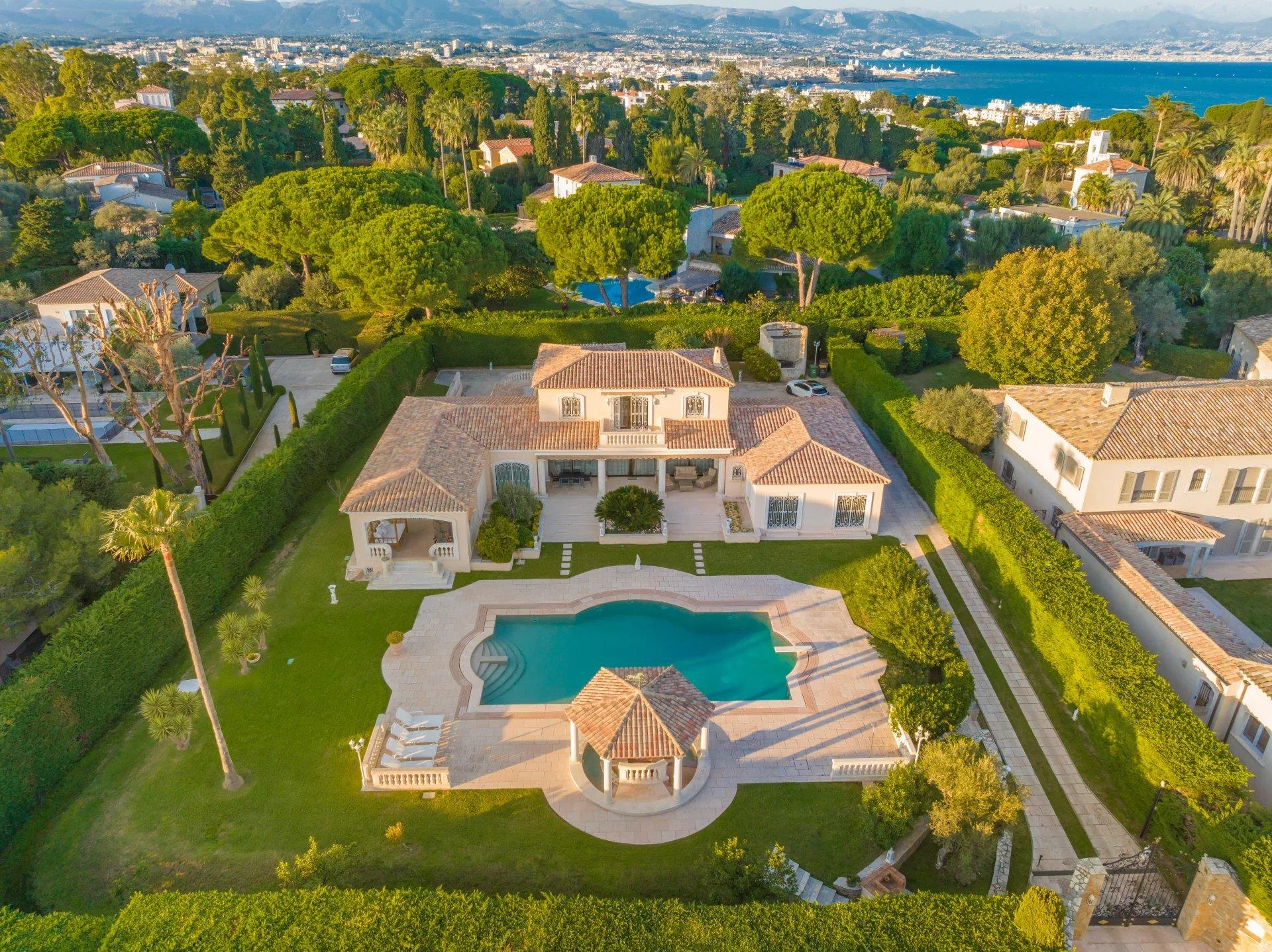 Maison à vendre, 450m², Antibes