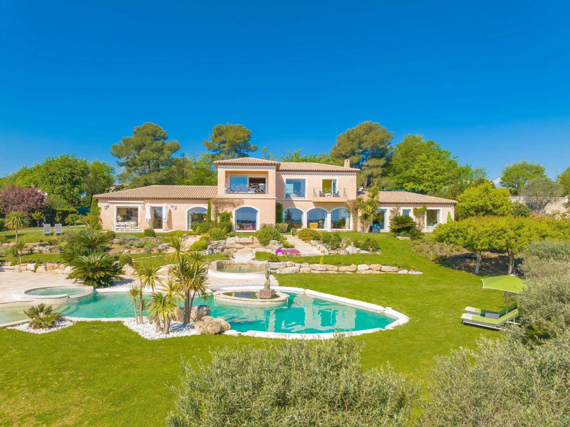 Maison à vendre, 780m², Mougins