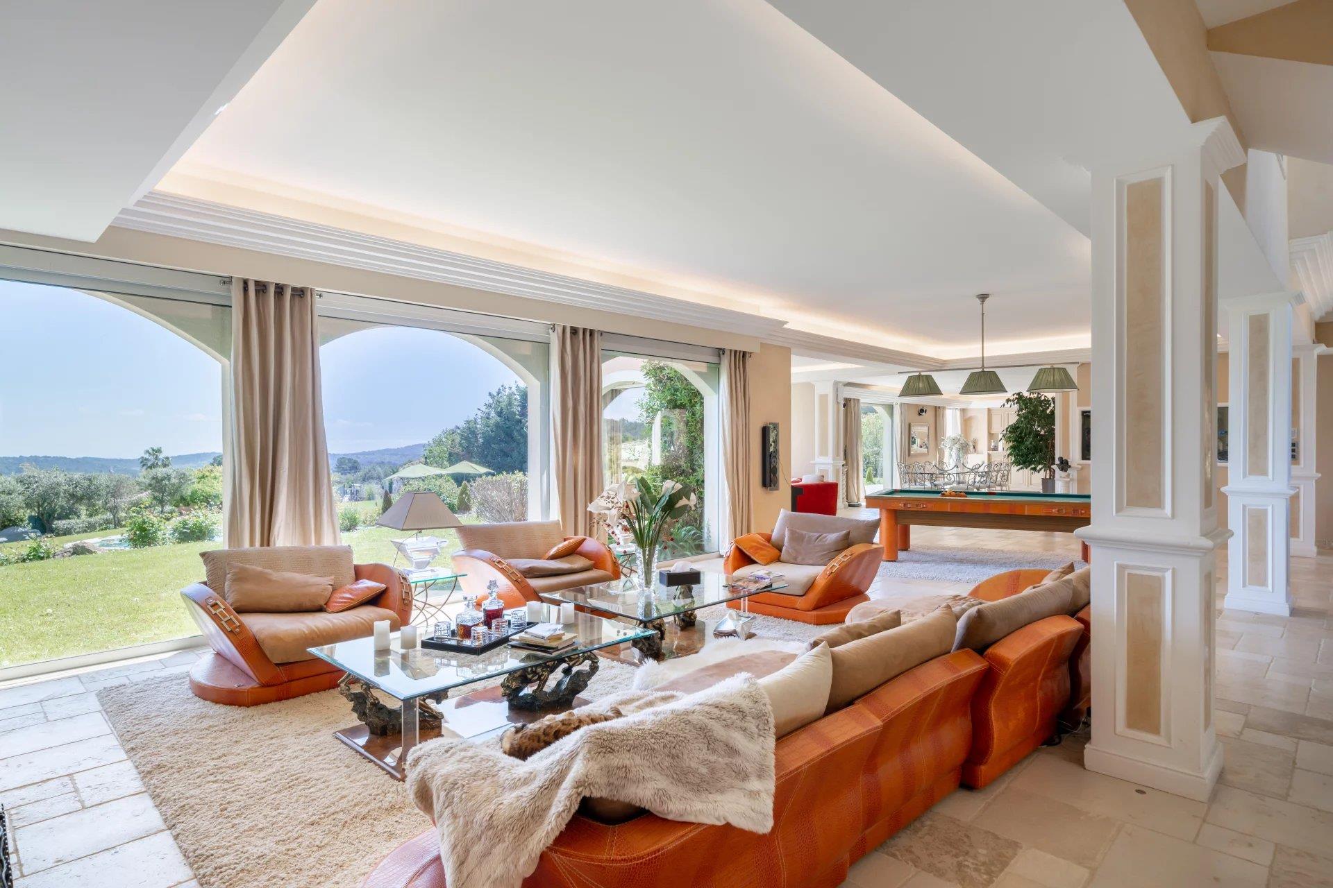 Maison à vendre, 780m², Mougins
