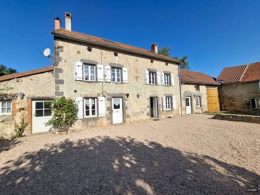 Maison 10 pièces 300 m² · à Teilhède · 300 m² · 677 250 €