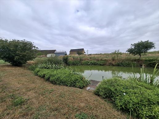 Maison 10 pièces 220 m² · à Fatines · 220 m² · 483 000 €