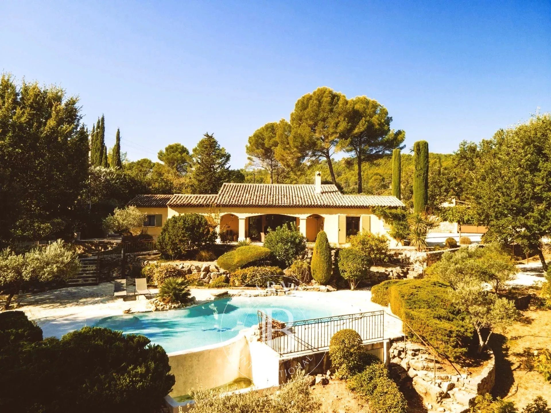 Maison à vendre, 160m², Cotignac