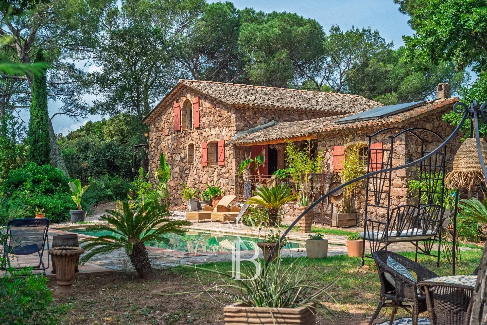 Maison à vendre, 200m², Roquebrune-sur-Argens