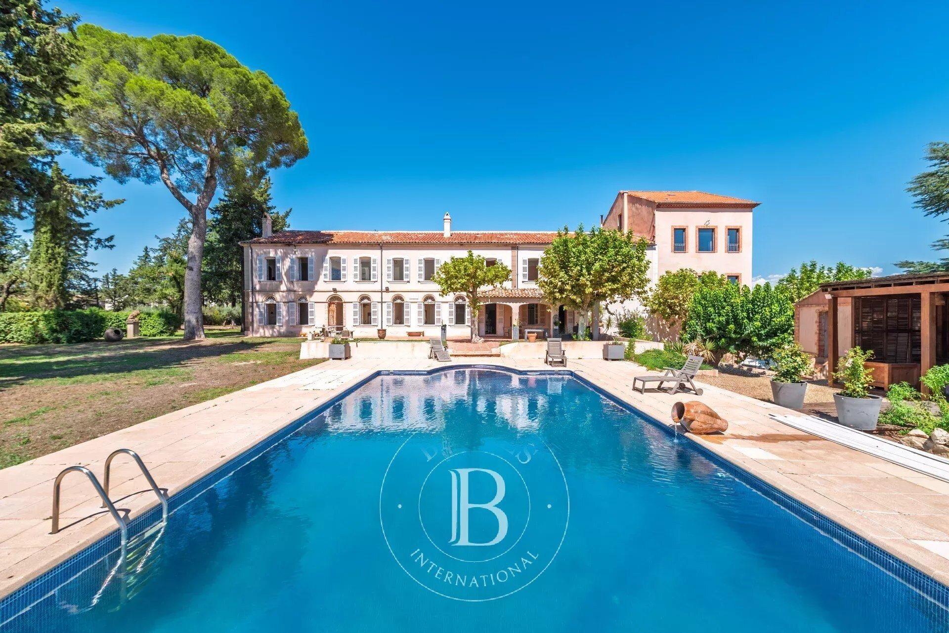 Maison à vendre, 1632m², Le Luc