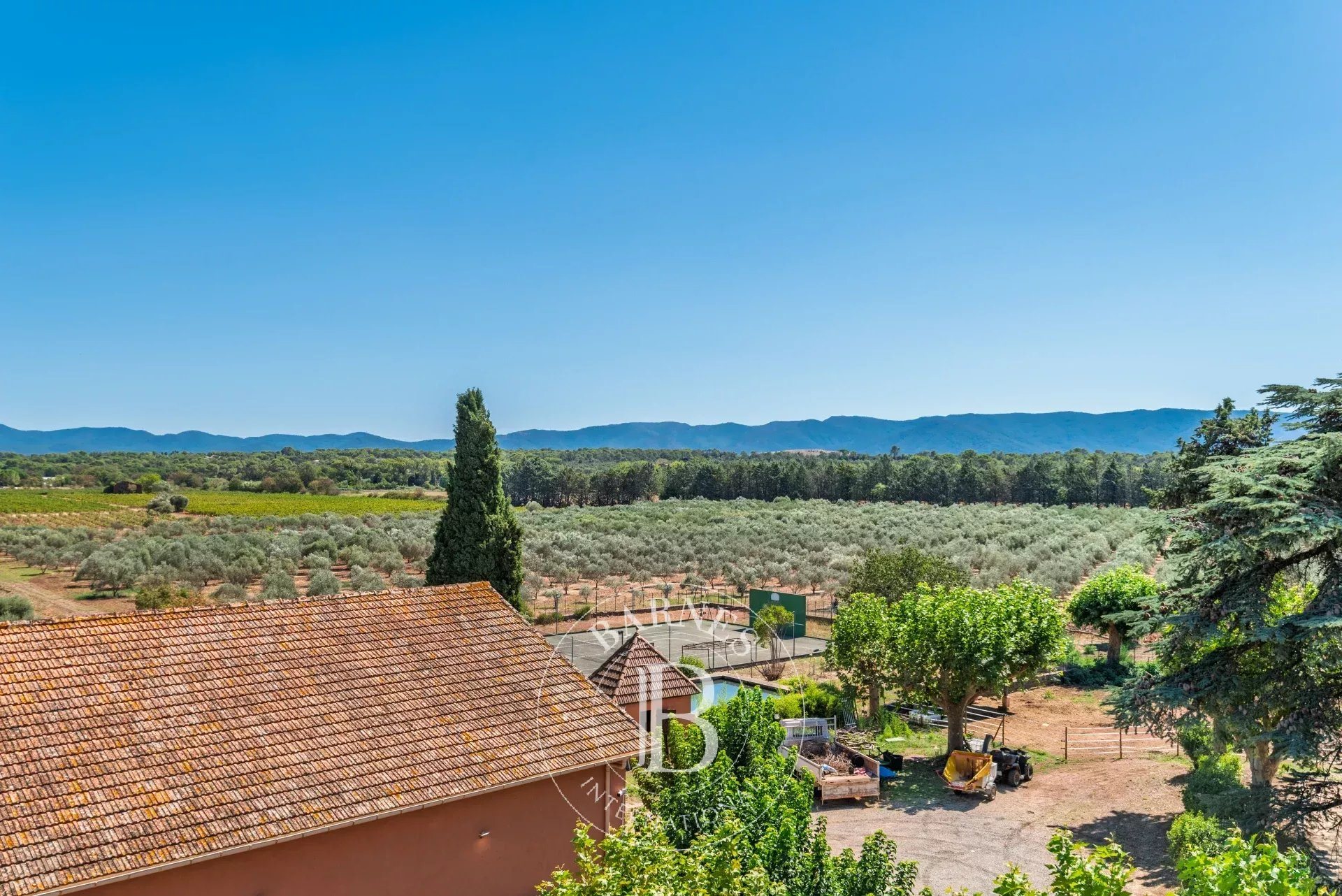 Maison à vendre, 1632m², Le Luc