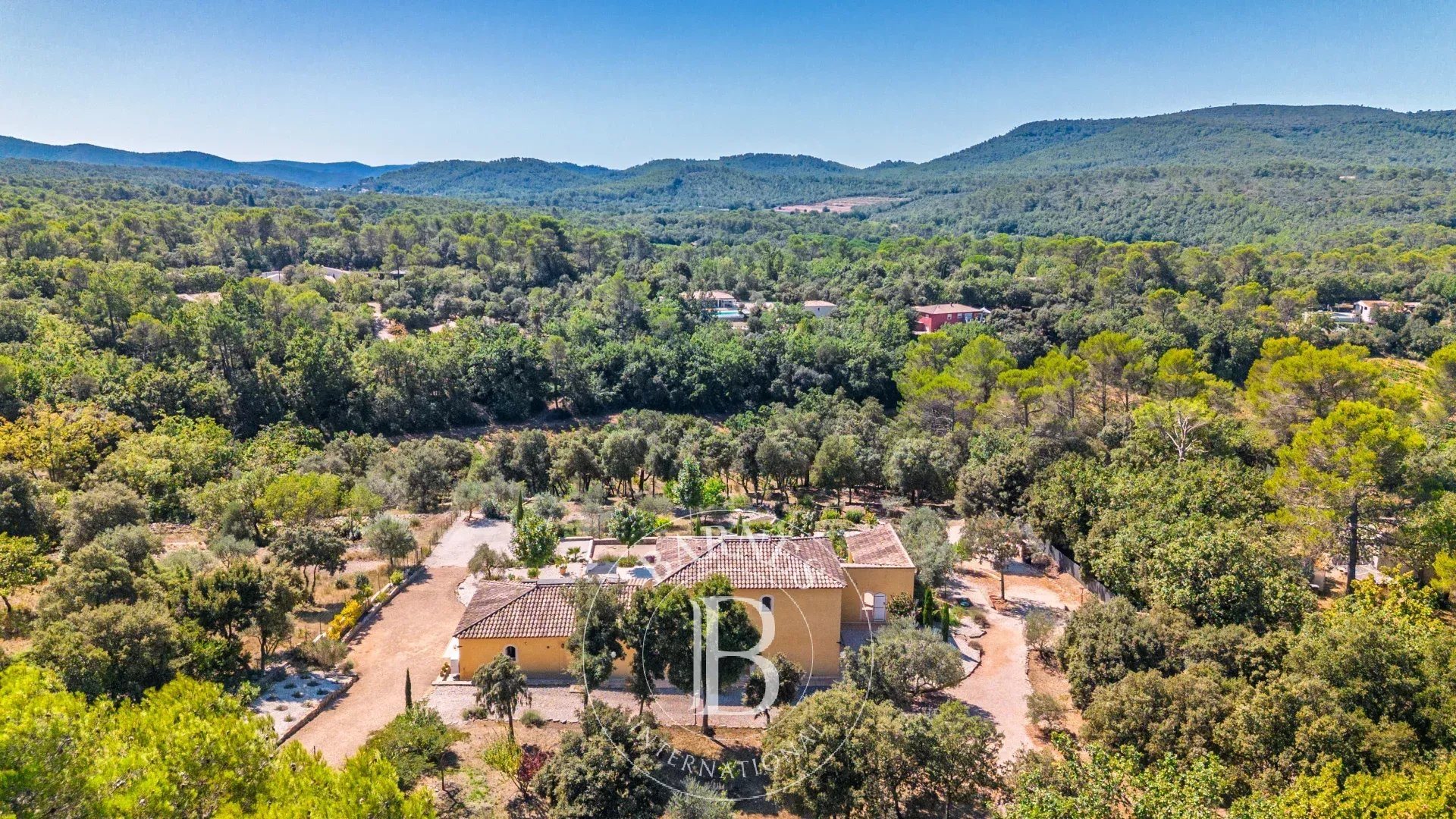 Maison à vendre, 220m², Besse-sur-Issole