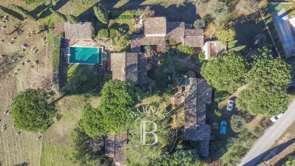 Maison à vendre, 600m², Bagnols-en-Forêt