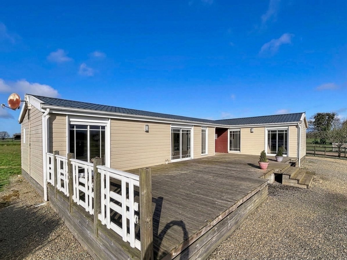Maison à vendre, 96m², La Lucerne-d'Outremer
