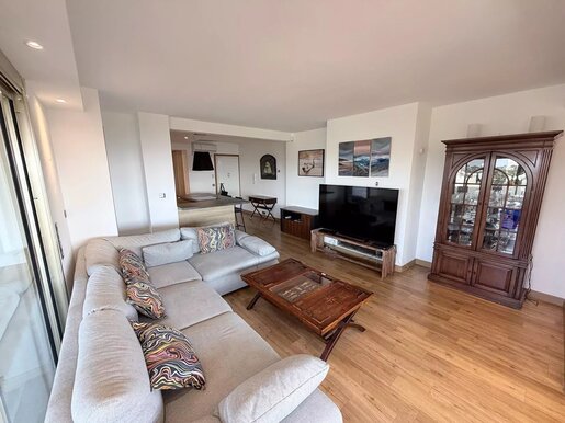 Appartement 5 pièces 90 m² · à Antibes · 90 m² · 590 000 €