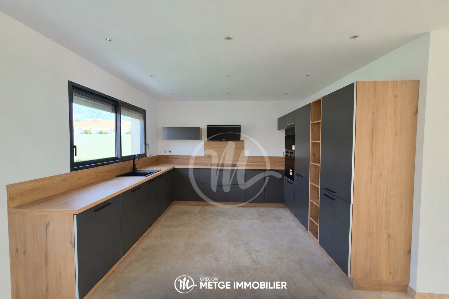 Maison à vendre, 143m², Roujan