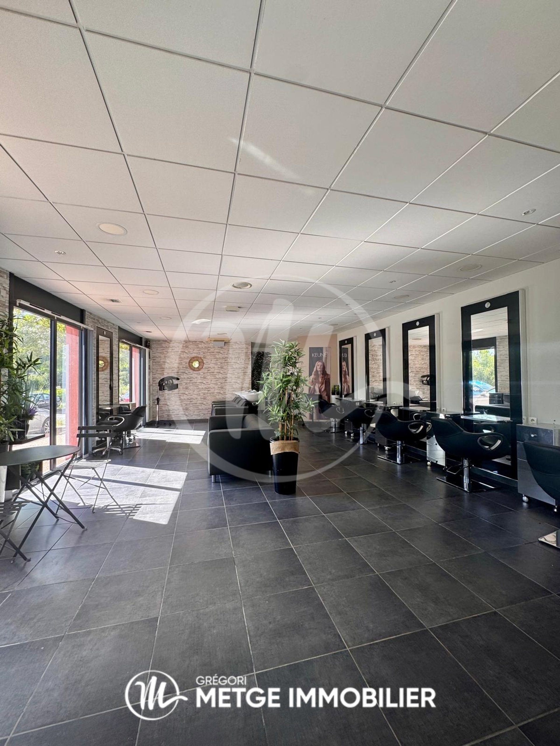 Premium West Montpellier Commercial Property For Sale - Plus