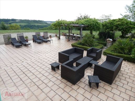 Maison 15 pièces 320 m² · à Cordes-sur-Ciel · 320 m² · 595 000 €