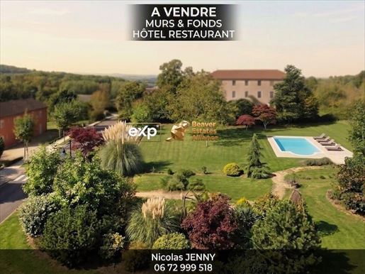 Local commercial 3 pièces · à Cahors · 680 000 €