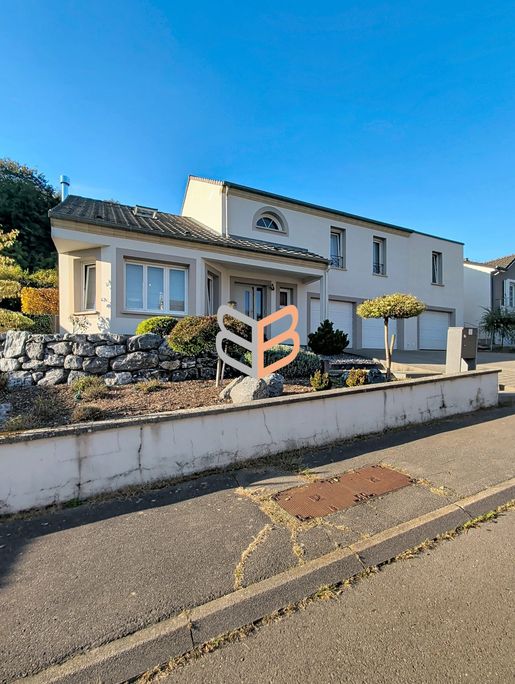 Maison 8 pièces 191 m² · à Crusnes · 191 m² · 499 900 €