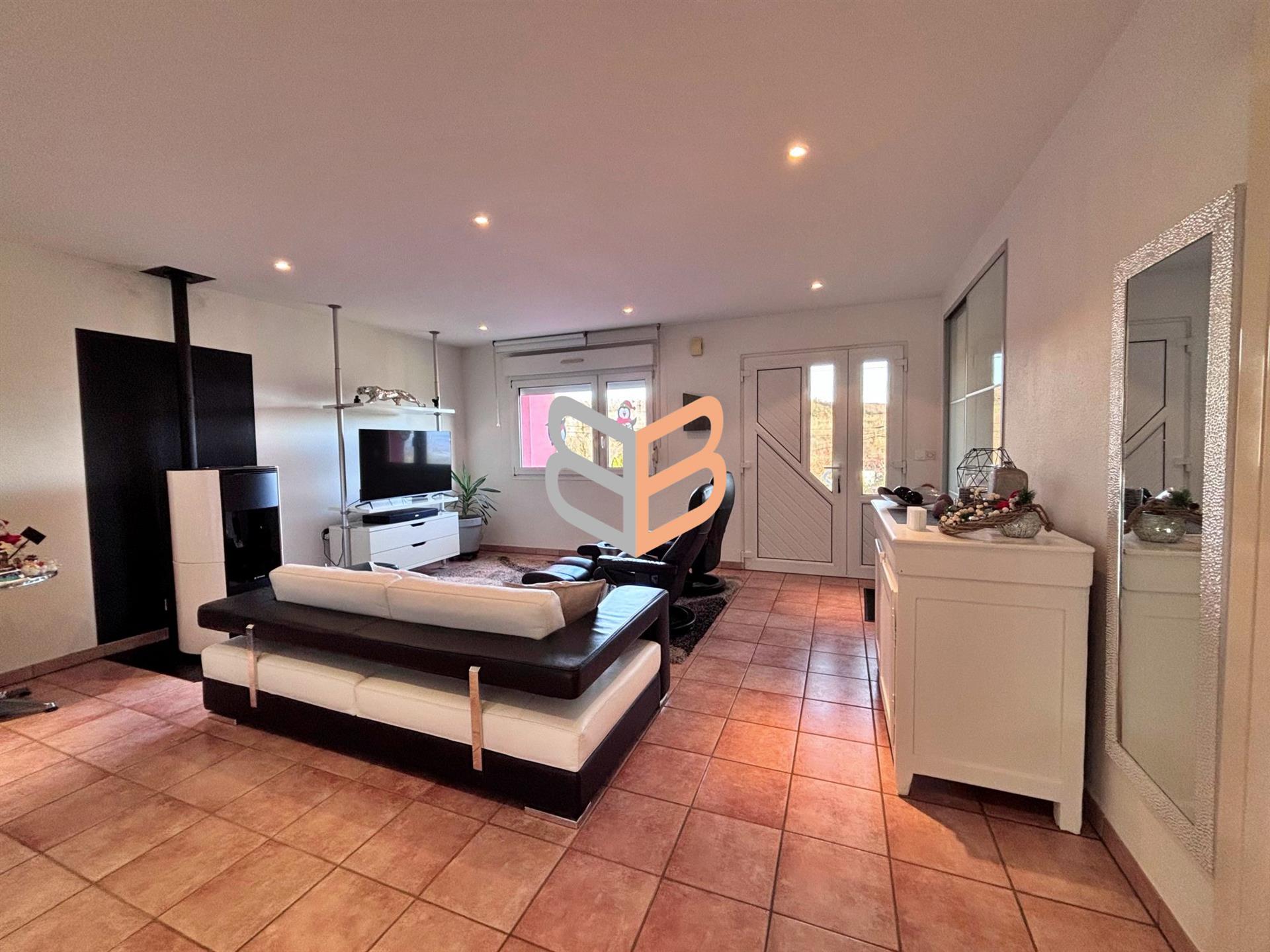 Maison à vendre, 141m², Thil
