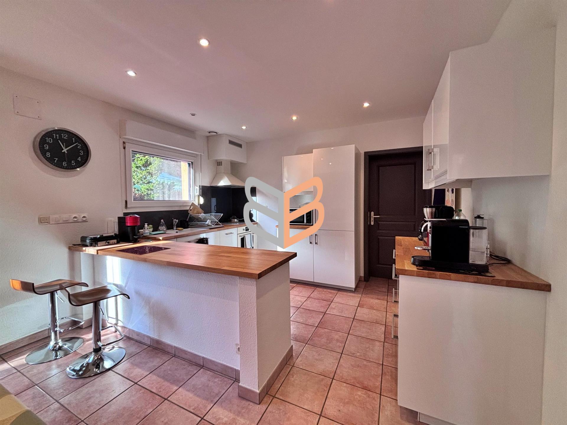 Maison à vendre, 141m², Thil
