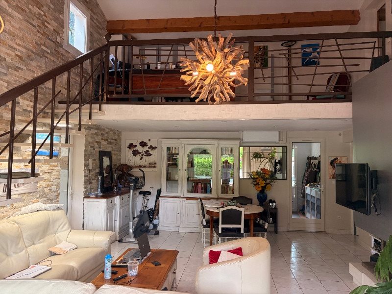 Maison à vendre, 197m², Nans-les-Pins