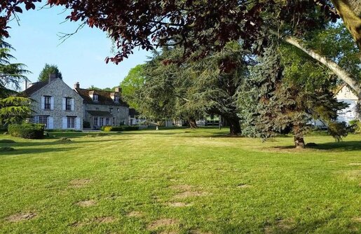 Maison 12 pièces 575 m² · à Montfort-l'Amaury · 575 m² · 2 750 000 €