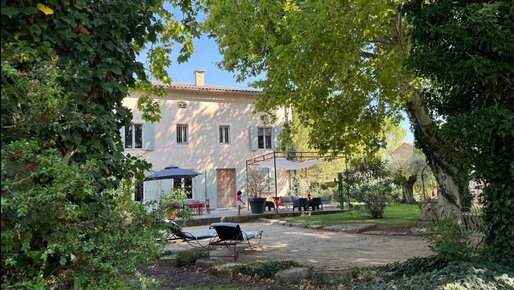 Maison 12 pièces 800 m² · à Charleval · 800 m² · 2 300 000 €