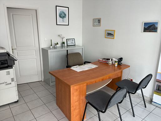 Local commercial 3 pièces 52 m² · à Chalon-sur-Saône · 52 m² · 72 000 €