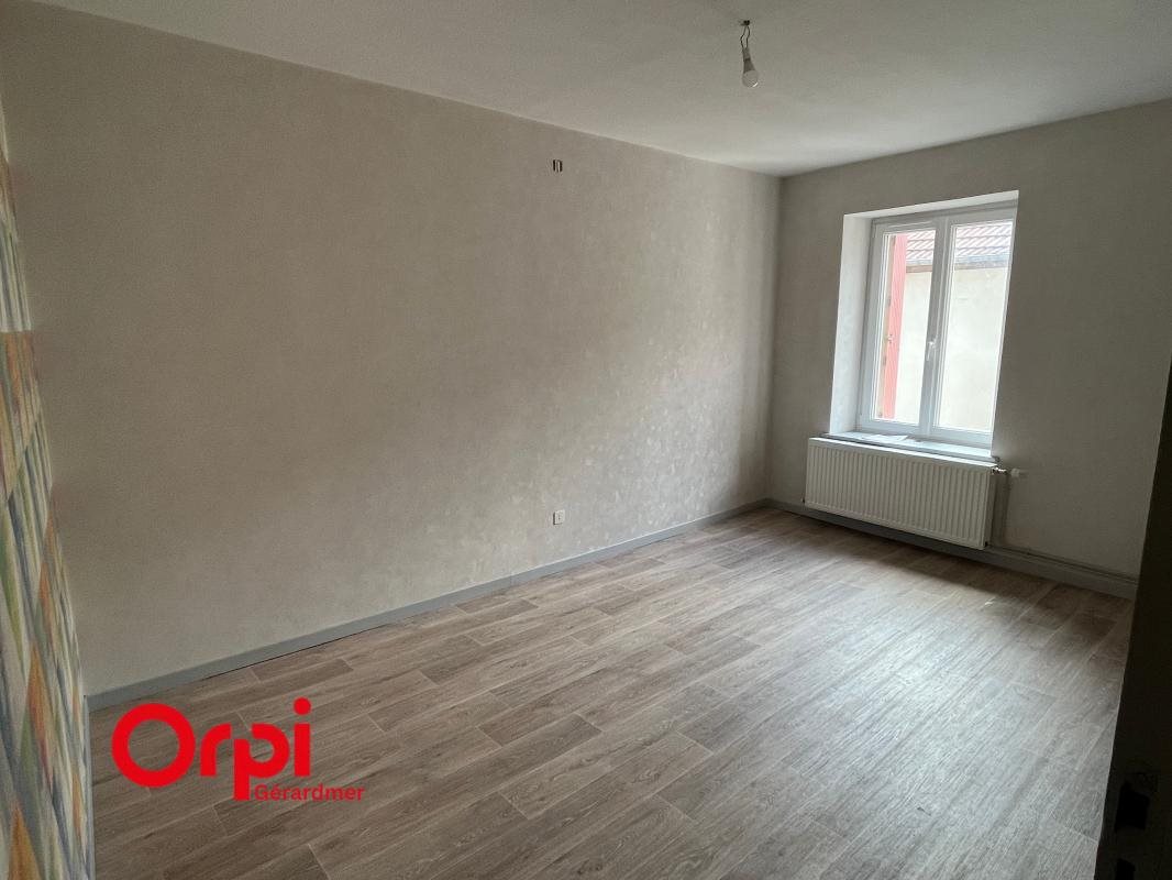 Appartement à louer, 68m², Bruyères
