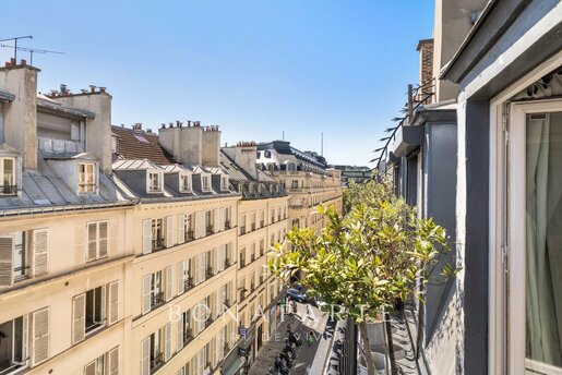 Appartement 5 pièces 122 m² · à Paris 9ème · 122 m² · 1 480 000 €