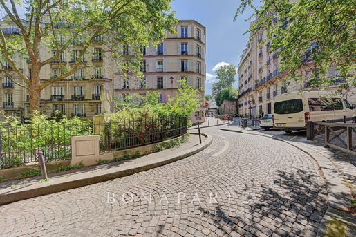 Appartement 4 pièces 100 m² · à Paris 18ème · 100 m² · 1 380 000 €