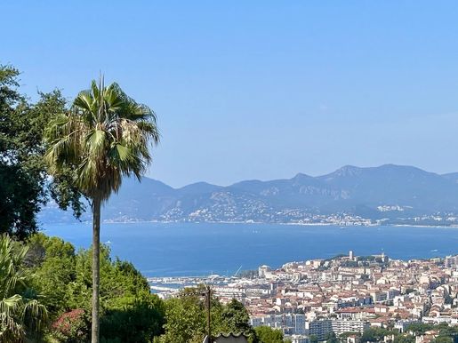 Maison 12 pièces 545 m² · à Cannes · 545 m² · 8 500 000 €