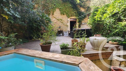 Maison 4 pièces 82 m² · à Sarlat-la-Canéda · 82 m² · 275 000 €