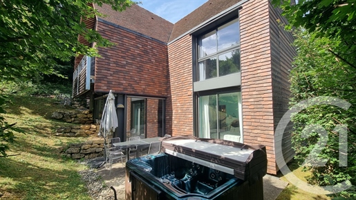 Maison 6 pièces 126 m² · à Sarlat-la-Canéda · 126 m² · 370 000 €