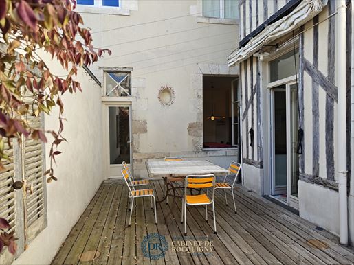 Maison 1 pièce 200 m² · à Orléans · 200 m² · 693 000 €