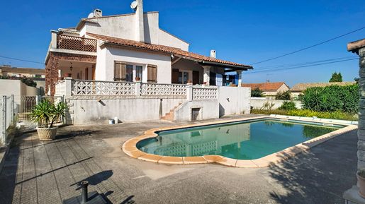 Maison 4 pièces 126 m² · à Châteauneuf-les-Martigues · 126 m² · 370 000 €