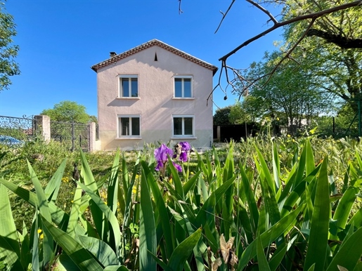 Maison 5 pièces 85 m² · à Collias · 85 m² · 230 000 €