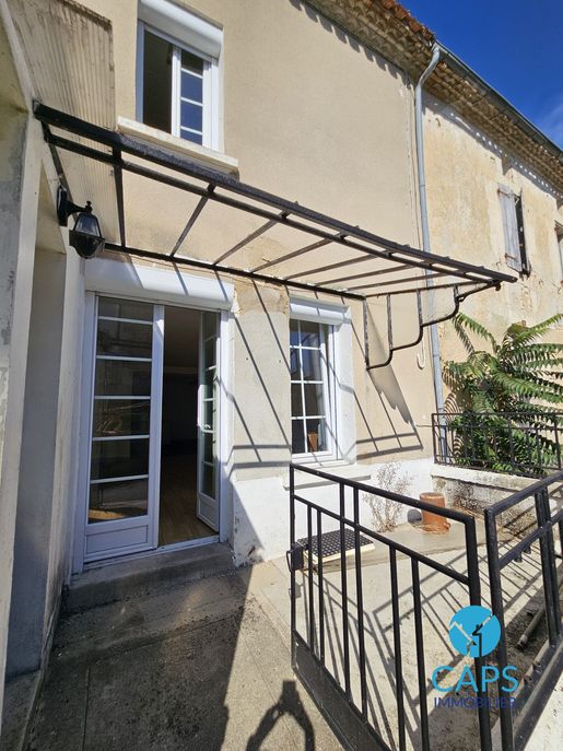 Maison 4 pièces 106 m² · à Coteaux-du-Blanzacais · 106 m² · 87 000 €