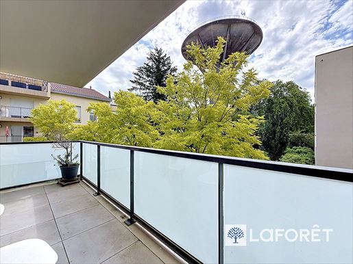 Appartement 3 pièces 66 m² · à Champagne-au-Mont-d'Or · 66 m² · 275 000 €