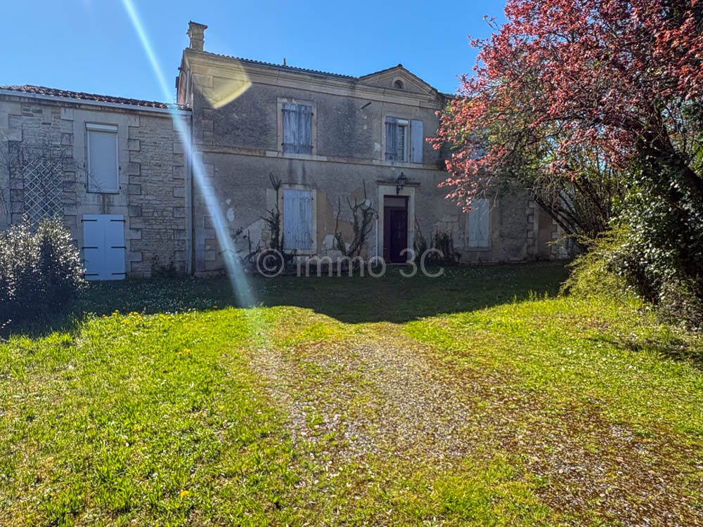 Maison à vendre, 210m², Aiffres