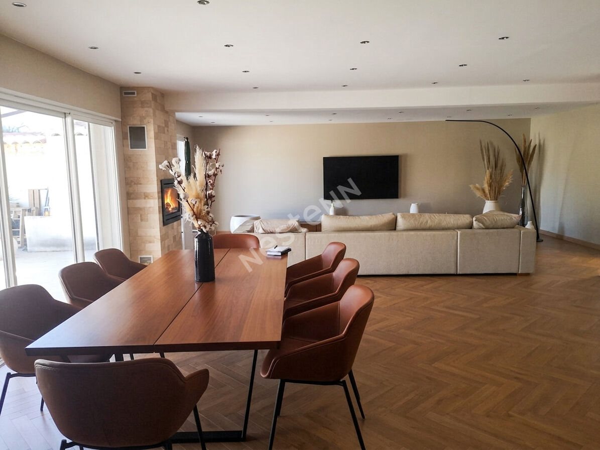 Maison à louer, 198m², Châteauneuf-les-Martigues