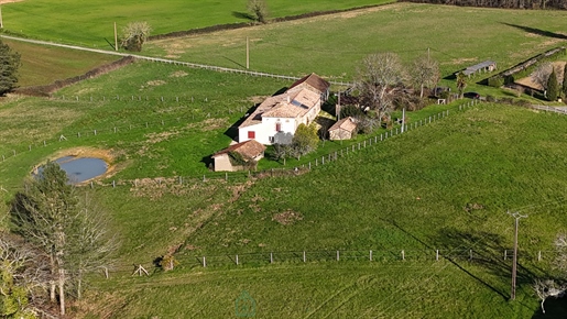 Maison 7 pièces 206 m² · à Monpazier · 206 m² · 499 000 €