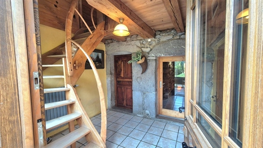 Maison 7 pièces 300 m² · à Glières-Val-de-Borne · 300 m² · 947 500 €